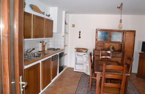 Meride Apartment | Casa tipica a Meride Al Punt da Gian