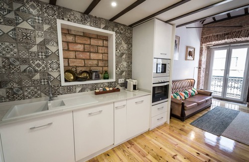 Santos Apartment | CASA TOURIGA - Lisbon Historical Center