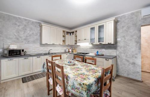 Pisogne Apartment | Casa Tovini