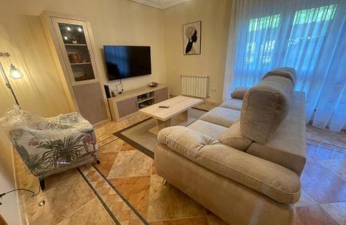 Infiesto House | Casa Trasgu para 6 personas en Infiesto