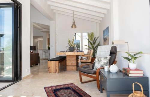 Caserio Los Tarquinos Villa | Casa Trebol - Private Pool Villa