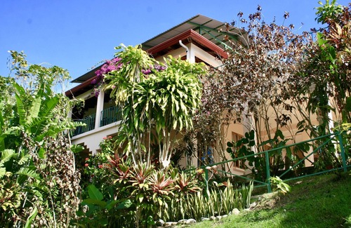 Valle Pura Vida House | Casa Tropical - Gardens & Wildlife @ Manuel Antonio's Hill Top Hidden Paradise