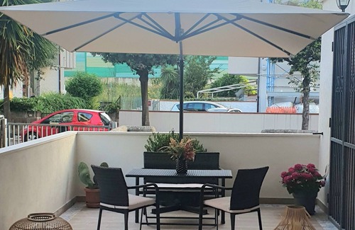 Francavilla al Mare Apartment | Casa Tucano Suite Apartmentn150 mt to the beach 40 min on car to skying resort!