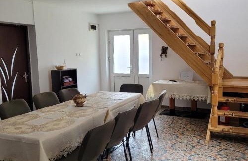 Orsova House | Casa UILA
