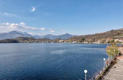 Avigliana Apartment | CASA VACANZA IL SORRISO DEL LAGO