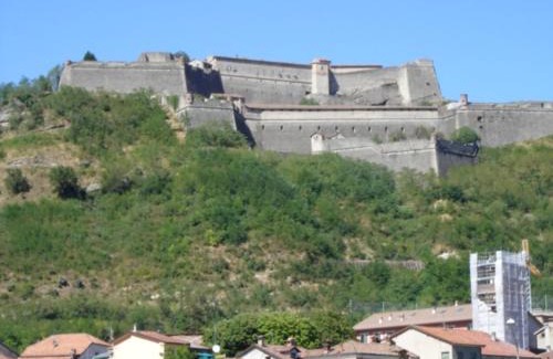 Gavi House | Casa vacanza Pegrini nel centro storico di Gavi