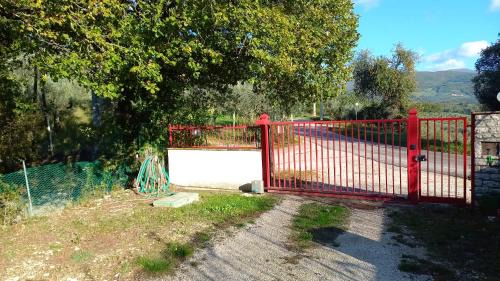 Montefranco House | Casa vacanze Il cancello rosso