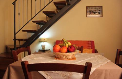 Raggiolo House | Casa Vacanze Le Antiche Pietre