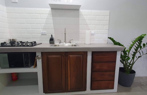 Atenas House | Casa Vainilla Atenas a 3km del Centro-wifi -parking -pet Friendly- no Smoking-
