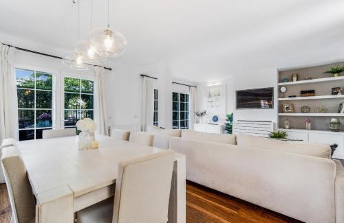 Golden Mile House | Casa Valentina - Marbellamar