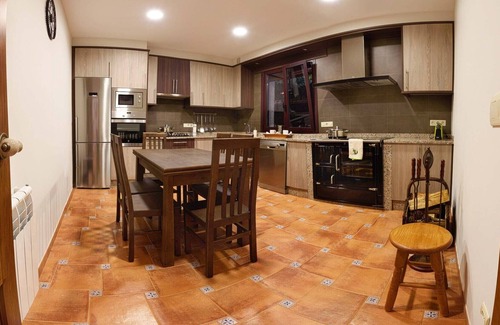 Tomino House | CASA VELHA FULL HOUSE HOLIDAY RENTAL