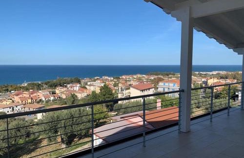Pietrapaola Apartment | Casa vista mare-LATO EST