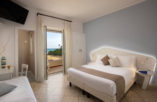 Terracina Hotel | Casa Yvorio