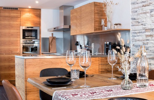 Andermatt Apartment | Casa Zopa, luxury home in the mountains with whirlpool, sauna and steam bath