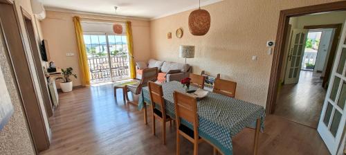 Rubi Apartment | CasaFamiliar/Tranquilidad25minBCN/BbqPiscinaAAWifi