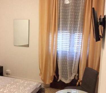Pisa Apartment | CasaGiulia2Apartament