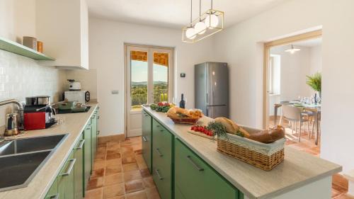 Manciano Villa | CASALE GROTTINI 8, Emma Villas