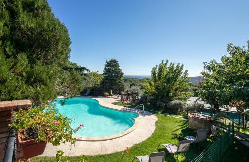Sinalunga Villa | Casale Poggio al Vento by VacaVilla