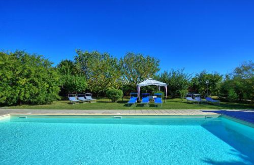 Citerna Villa | Casale Tiziano by PosarelliVillas