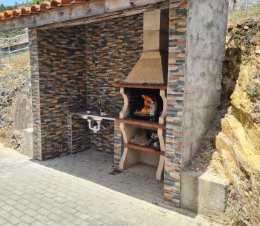 Pampilhosa da Serra Cabin | Casas da Escola - "A Escola" - Meãs