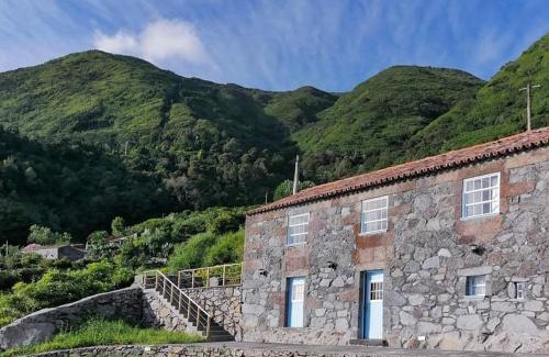 Faja dos Vimes House | Casas Dos Vimes