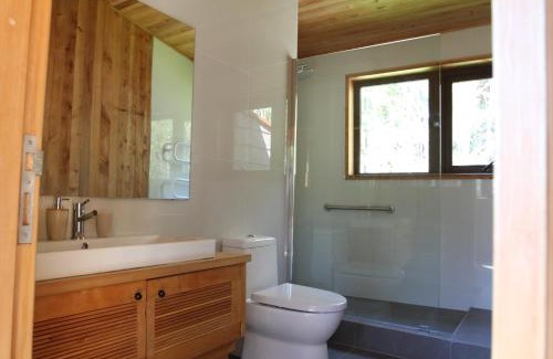 Chonchi House | Casas Martín Pescador, Lago Huillinco, Chiloe