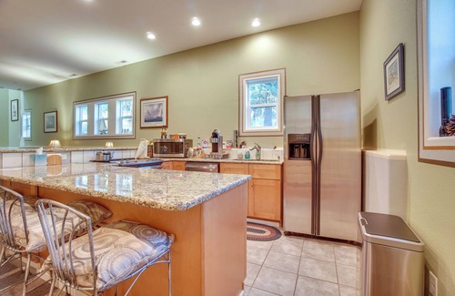 Cascade Cabin | Cascade Cabin Hideaway w/Views, 1/2 Mi to Lake