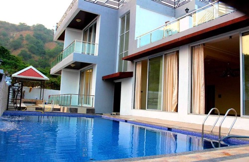 Neral Villa | Cascade Cove by Ebony Stays – 4BHK Karjat Escape with Pool & Nature