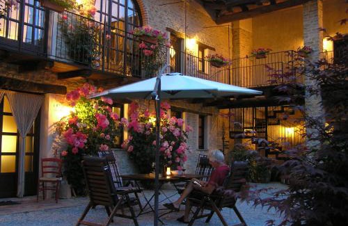 Bossolasco Apartment | Cascina Curairone