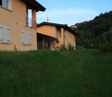 Villanuova sul Clisi Apartment | Cascina Legnago bilocale a 6 chilometri da Salò