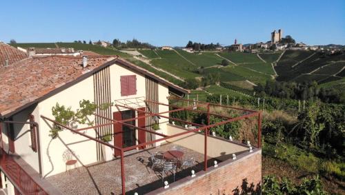 Serralunga d'Alba Apartment | Cascina Parafada