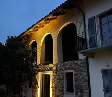 Rodello House | Cascina Piandamiane, soggiorno sostenibile e charme d'epoca nella natura delle Langhe