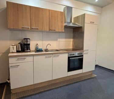 Huls-Sud Apartment | Case Four Boardinghouse mit Parkplatz, Küche, Waschmaschine und Trockner