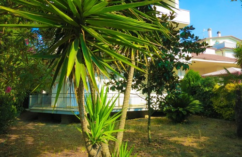Minturno Apartment | CASESCAURI - Vacantion Rentals VIOLETTA 100 meters from the sea!