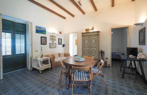Porticello Apartment | Casetta Bianca Sant'Elia