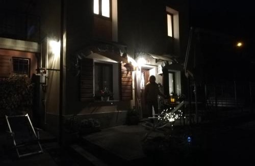 Belluno House | Casetta next to the Creek Dino Buzzati