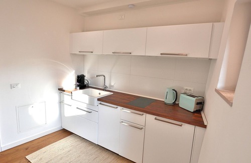 Calmasino Apartment | Casetta Renzi with Terrace