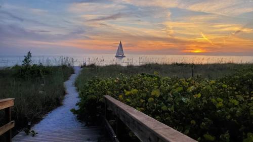 Nokomis Resort | Casey Key Resort - Gulf Shores