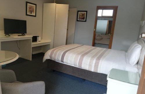 Hallam Hotel | Casey on Princes Motel