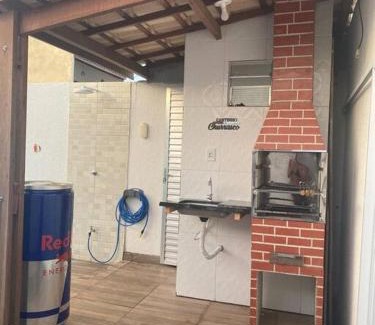 Diogo House | Casinha Amarela da Adi Conforto e Lazer pra você!