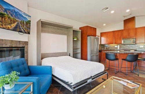 Coachella House | Casita 44463 - RV Resort Stay for 2