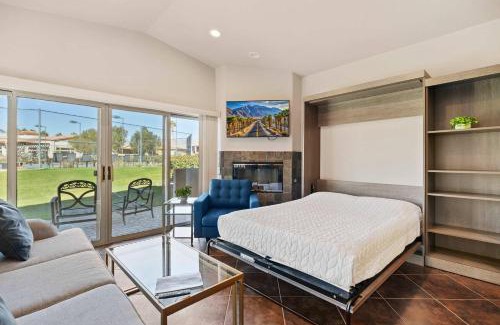 Coachella House | Casita 44463 - RV Resort Stay for 2