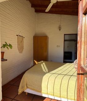 Las Rosas House | Casita cercana a plaza de Villa de las Rosas con patio y asador