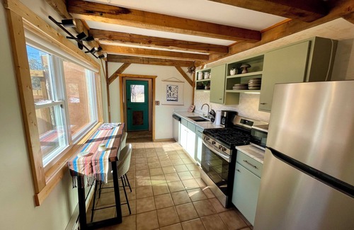 Valdez Apartment | Casita del Rio Tower - 15 mins to ski/hike