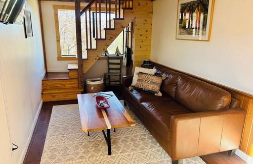 Valdez Apartment | Casita del Rio Tower - 15 mins to ski/hike