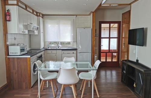 Cercedilla House | Casita independiente con jardín y chimenea.