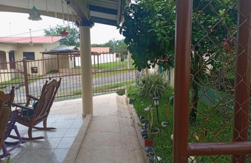 David Apartment | Casita Independiente, Ubicada Atrás de Nuestra Casa