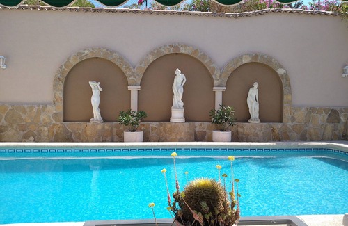 Benidoleig Villa | CASITA LEON - Peaceful villa retreat with private pool & panoramic views.
