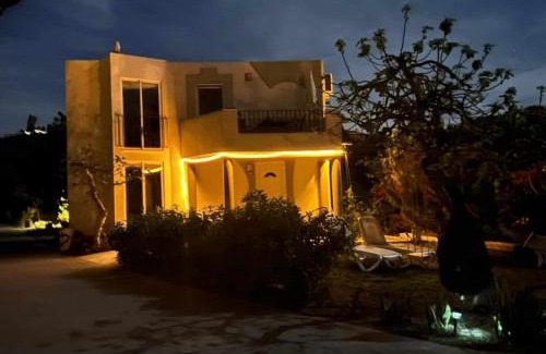 Benajarafe House | Casita Suerte