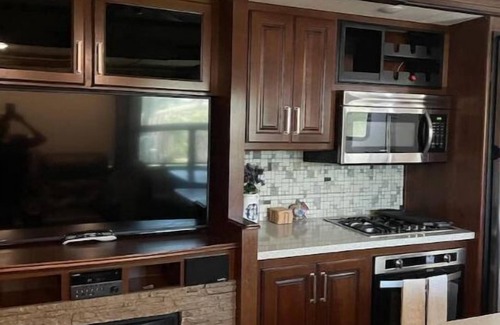 Fulton House | Casita -Tiny Home - Benavidez